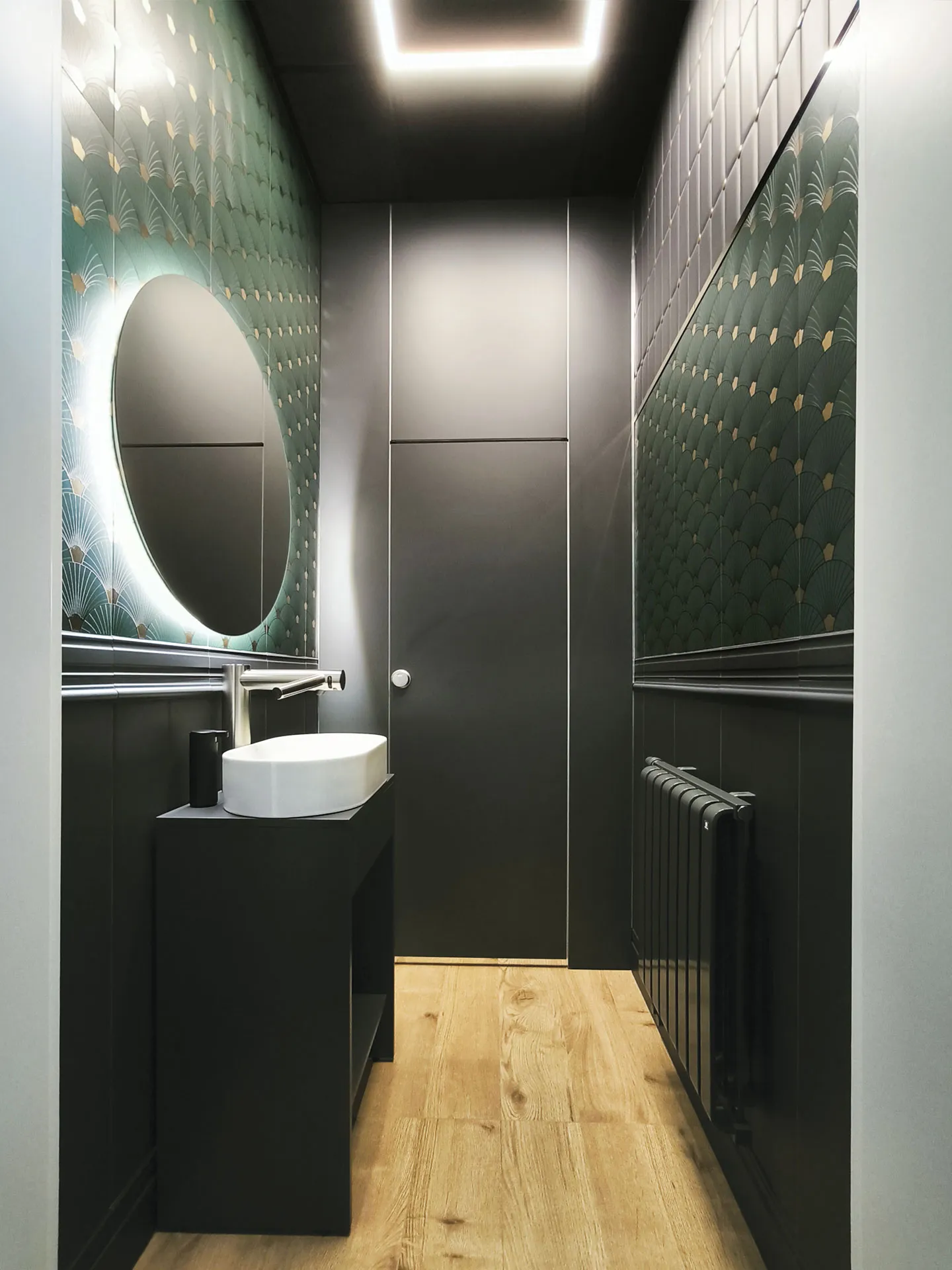 Gemini kabiny z płyt sandwich na pełną wysokość pomieszczenia od Alsanit